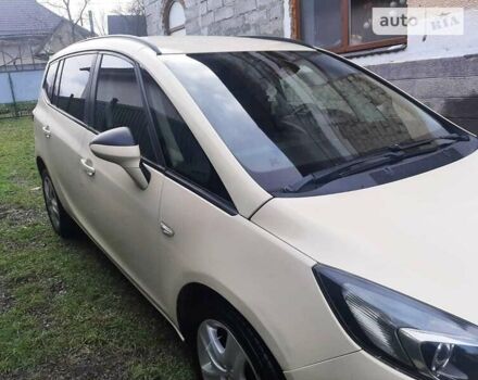 Опель Zafira Tourer, об'ємом двигуна 1.6 л та пробігом 220 тис. км за 8000 $, фото 4 на Automoto.ua