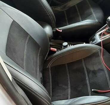 Опель Zafira Tourer, объемом двигателя 1.4 л и пробегом 400 тыс. км за 9200 $, фото 3 на Automoto.ua