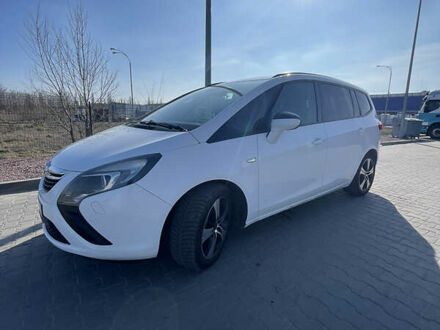 Опель Zafira Tourer 2013 у Каменце-Подольском на Automoto.ua Опель Zafira Tourer, об'ємом двигуна 2 л та пробігом 274 тис. км за 9300 $, фото 1 на Automoto.ua