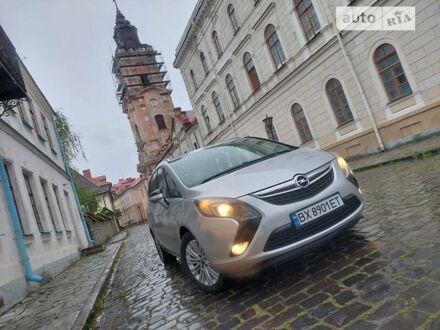 Опель Zafira Tourer, об'ємом двигуна 1.6 л та пробігом 231 тис. км за 9700 $, фото 1 на Automoto.ua