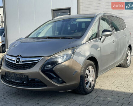Опель Zafira Tourer, объемом двигателя 0 л и пробегом 222 тыс. км за 6350 $, фото 1 на Automoto.ua