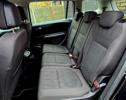 Сірий Опель Zafira Tourer, об'ємом двигуна 2 л та пробігом 142 тис. км за 12000 $, фото 16 на Automoto.ua