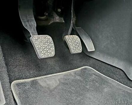 Сірий Опель Zafira Tourer, об'ємом двигуна 2 л та пробігом 142 тис. км за 12000 $, фото 41 на Automoto.ua