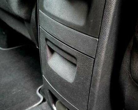 Сірий Опель Zafira Tourer, об'ємом двигуна 2 л та пробігом 142 тис. км за 12000 $, фото 39 на Automoto.ua