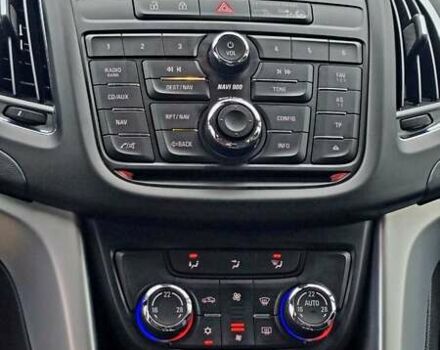 Серый Опель Zafira Tourer, объемом двигателя 2 л и пробегом 142 тыс. км за 12000 $, фото 15 на Automoto.ua