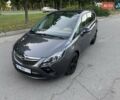 Серый Опель Zafira Tourer, объемом двигателя 2 л и пробегом 198 тыс. км за 10300 $, фото 14 на Automoto.ua