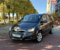 Серый Опель Zafira Tourer, объемом двигателя 1.6 л и пробегом 158 тыс. км за 5800 $, фото 1 на Automoto.ua