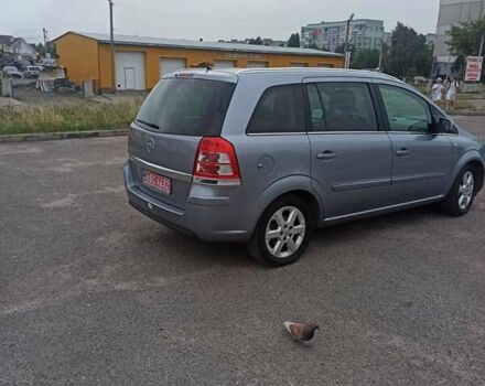 Серый Опель Zafira Tourer, объемом двигателя 1.8 л и пробегом 207 тыс. км за 7500 $, фото 6 на Automoto.ua