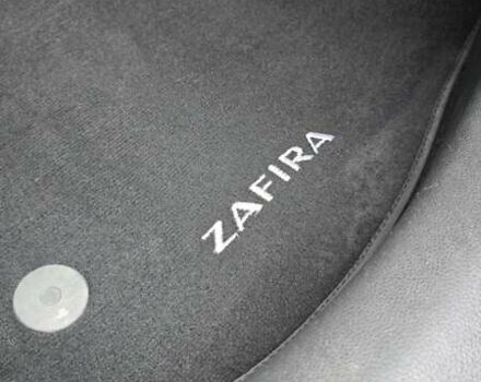 Сірий Опель Zafira Tourer, об'ємом двигуна 2 л та пробігом 142 тис. км за 12000 $, фото 28 на Automoto.ua