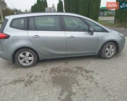Сірий Опель Zafira Tourer, об'ємом двигуна 1.96 л та пробігом 217 тис. км за 8300 $, фото 8 на Automoto.ua