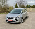 Серый Опель Zafira Tourer, объемом двигателя 2 л и пробегом 221 тыс. км за 10300 $, фото 1 на Automoto.ua