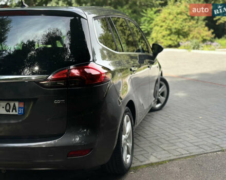 Сірий Опель Zafira Tourer, об'ємом двигуна 2 л та пробігом 219 тис. км за 10470 $, фото 8 на Automoto.ua