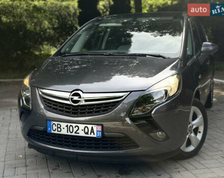 Сірий Опель Zafira Tourer, об'ємом двигуна 2 л та пробігом 219 тис. км за 10470 $, фото 7 на Automoto.ua