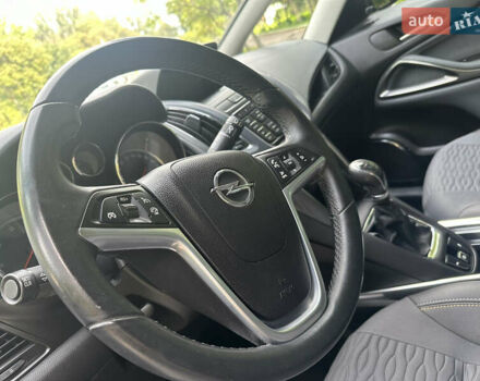 Сірий Опель Zafira Tourer, об'ємом двигуна 2 л та пробігом 219 тис. км за 10470 $, фото 42 на Automoto.ua