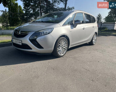Опель Zafira Tourer 2012 в Полтаве на Automoto.ua Серый Опель Zafira Tourer, объемом двигателя 2 л и пробегом 208 тыс. км за 9800 $, фото 4 на Automoto.ua