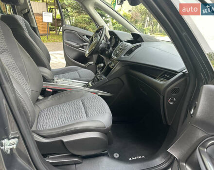 Сірий Опель Zafira Tourer, об'ємом двигуна 2 л та пробігом 219 тис. км за 10470 $, фото 24 на Automoto.ua