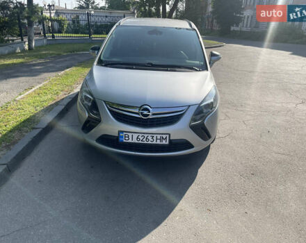 Опель Zafira Tourer 2012 в Полтаве на Automoto.ua Серый Опель Zafira Tourer, объемом двигателя 2 л и пробегом 208 тыс. км за 9800 $, фото 3 на Automoto.ua