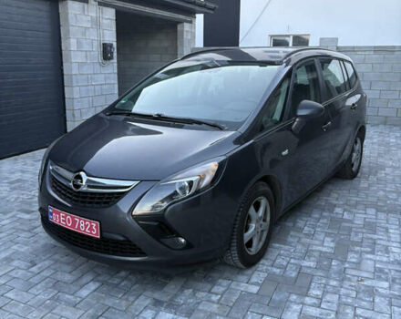 Опель Zafira Tourer 2012 в Ровно на Automoto.ua Серый Опель Zafira Tourer, объемом двигателя 2 л и пробегом 211 тыс. км за 7999 $, фото 3 на Automoto.ua