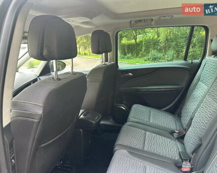 Сірий Опель Zafira Tourer, об'ємом двигуна 2 л та пробігом 219 тис. км за 10470 $, фото 45 на Automoto.ua