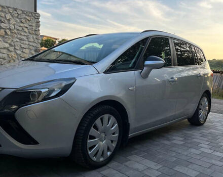 Серый Опель Zafira Tourer, объемом двигателя 2 л и пробегом 132 тыс. км за 10400 $, фото 13 на Automoto.ua