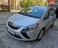 Серый Опель Zafira Tourer, объемом двигателя 1.6 л и пробегом 192 тыс. км за 9000 $, фото 3 на Automoto.ua
