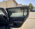 Серый Опель Zafira Tourer, объемом двигателя 1.96 л и пробегом 300 тыс. км за 8700 $, фото 11 на Automoto.ua