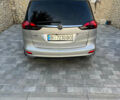 Серый Опель Zafira Tourer, объемом двигателя 2 л и пробегом 132 тыс. км за 10400 $, фото 7 на Automoto.ua