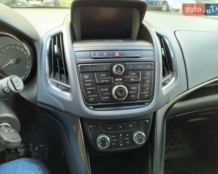 Опель Zafira Tourer 2013 у Рівному на Automoto.ua Сірий Опель Zafira Tourer, об'ємом двигуна 1.6 л та пробігом 279 тис. км за 8800 $, фото 13 на Automoto.ua