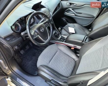 Опель Zafira Tourer 2013 у Рівному на Automoto.ua Сірий Опель Zafira Tourer, об'ємом двигуна 1.6 л та пробігом 279 тис. км за 8800 $, фото 8 на Automoto.ua