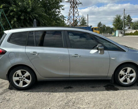 Серый Опель Zafira Tourer, объемом двигателя 1.6 л и пробегом 238 тыс. км за 8800 $, фото 9 на Automoto.ua