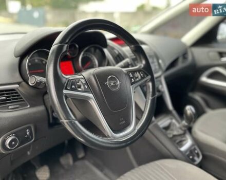 Опель Zafira Tourer 2014 у Дніпро (Дніпропетровську) на Automoto.ua Сірий Опель Zafira Tourer, об'ємом двигуна 2 л та пробігом 180 тис. км за 9300 $, фото 7 на Automoto.ua
