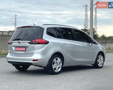 Опель Zafira Tourer 2014 у Дніпро (Дніпропетровську) на Automoto.ua Сірий Опель Zafira Tourer, об'ємом двигуна 2 л та пробігом 180 тис. км за 9300 $, фото 23 на Automoto.ua