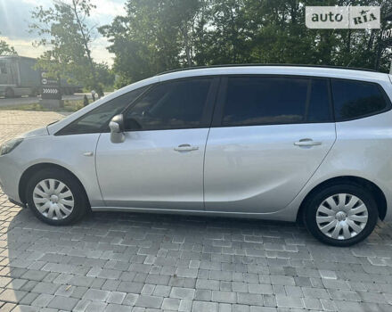 Сірий Опель Zafira Tourer, об'ємом двигуна 2 л та пробігом 320 тис. км за 9200 $, фото 6 на Automoto.ua