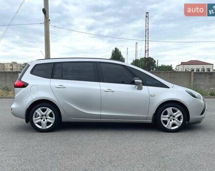 Опель Zafira Tourer 2014 у Дніпро (Дніпропетровську) на Automoto.ua Сірий Опель Zafira Tourer, об'ємом двигуна 2 л та пробігом 180 тис. км за 9300 $, фото 25 на Automoto.ua