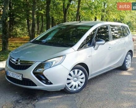 Серый Опель Zafira Tourer, объемом двигателя 2 л и пробегом 201 тыс. км за 11850 $, фото 4 на Automoto.ua