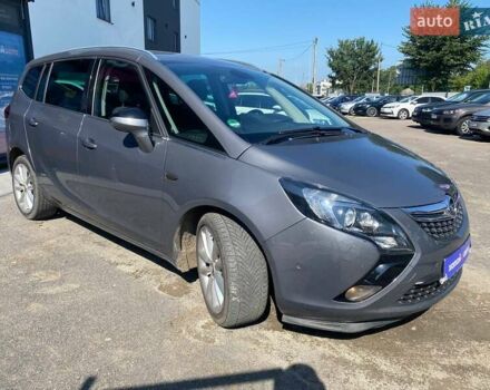 Серый Опель Zafira Tourer, объемом двигателя 1.96 л и пробегом 193 тыс. км за 11500 $, фото 2 на Automoto.ua