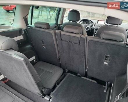 Сірий Опель Zafira Tourer, об'ємом двигуна 1.6 л та пробігом 186 тис. км за 10500 $, фото 17 на Automoto.ua