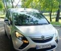 Серый Опель Zafira Tourer, объемом двигателя 2 л и пробегом 201 тыс. км за 11850 $, фото 2 на Automoto.ua
