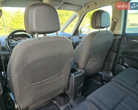 Серый Опель Zafira Tourer, объемом двигателя 2 л и пробегом 261 тыс. км за 10499 $, фото 49 на Automoto.ua