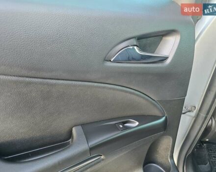 Серый Опель Zafira Tourer, объемом двигателя 2 л и пробегом 261 тыс. км за 10499 $, фото 47 на Automoto.ua