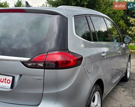 Серый Опель Zafira Tourer, объемом двигателя 2 л и пробегом 261 тыс. км за 10499 $, фото 19 на Automoto.ua