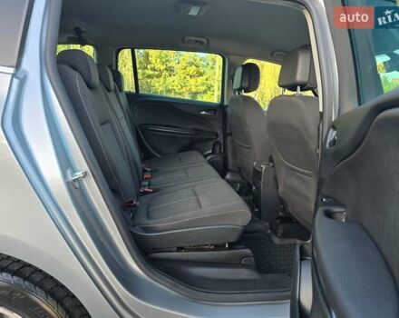 Серый Опель Zafira Tourer, объемом двигателя 2 л и пробегом 261 тыс. км за 10499 $, фото 63 на Automoto.ua