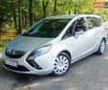 Серый Опель Zafira Tourer, объемом двигателя 2 л и пробегом 201 тыс. км за 11100 $, фото 4 на Automoto.ua