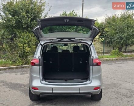 Серый Опель Zafira Tourer, объемом двигателя 2 л и пробегом 261 тыс. км за 10499 $, фото 72 на Automoto.ua