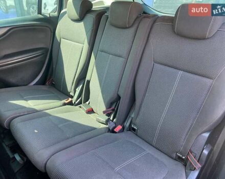 Серый Опель Zafira Tourer, объемом двигателя 1.96 л и пробегом 193 тыс. км за 11500 $, фото 22 на Automoto.ua