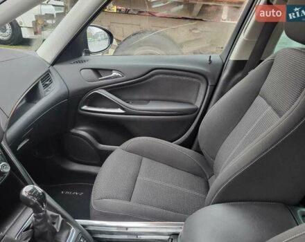Сірий Опель Zafira Tourer, об'ємом двигуна 1.6 л та пробігом 186 тис. км за 10500 $, фото 5 на Automoto.ua