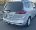 Серый Опель Zafira Tourer, объемом двигателя 1.96 л и пробегом 282 тыс. км за 10200 $, фото 3 на Automoto.ua