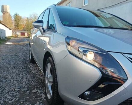 Серый Опель Zafira Tourer, объемом двигателя 2 л и пробегом 270 тыс. км за 11200 $, фото 14 на Automoto.ua