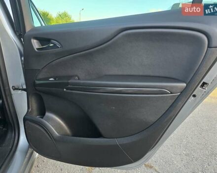 Серый Опель Zafira Tourer, объемом двигателя 2 л и пробегом 261 тыс. км за 10499 $, фото 61 на Automoto.ua