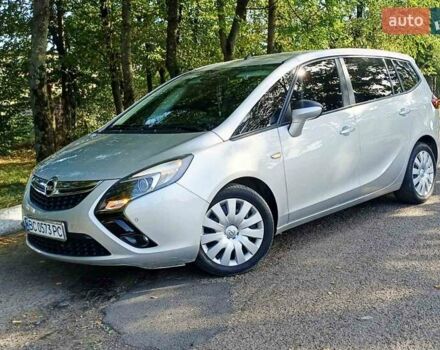 Серый Опель Zafira Tourer, объемом двигателя 2 л и пробегом 201 тыс. км за 11850 $, фото 5 на Automoto.ua